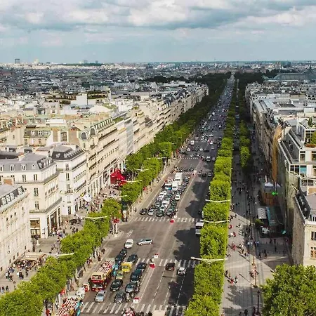 Lincoln Champs-elysees *